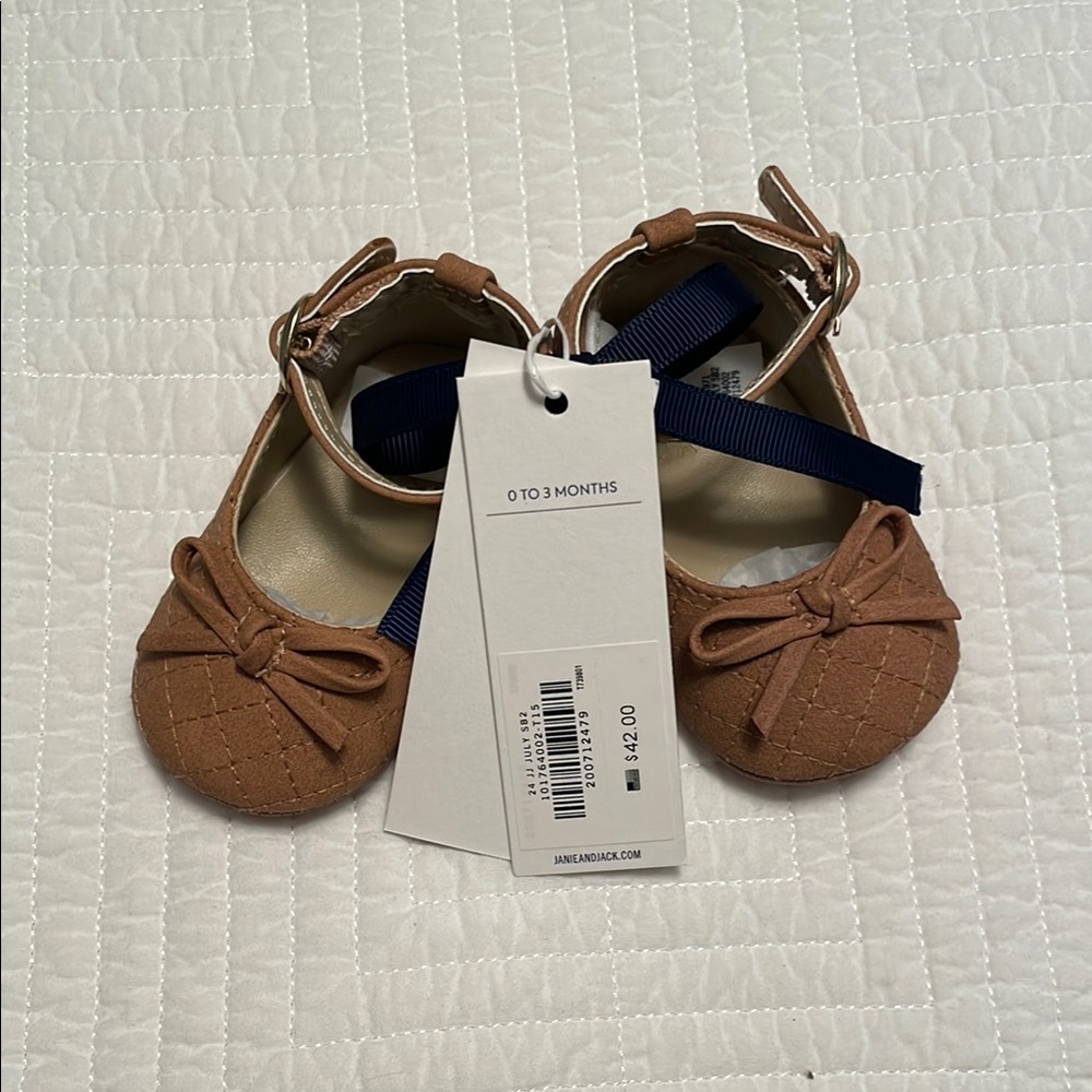 Janie and Jack NWT Baby Shoes with Bow